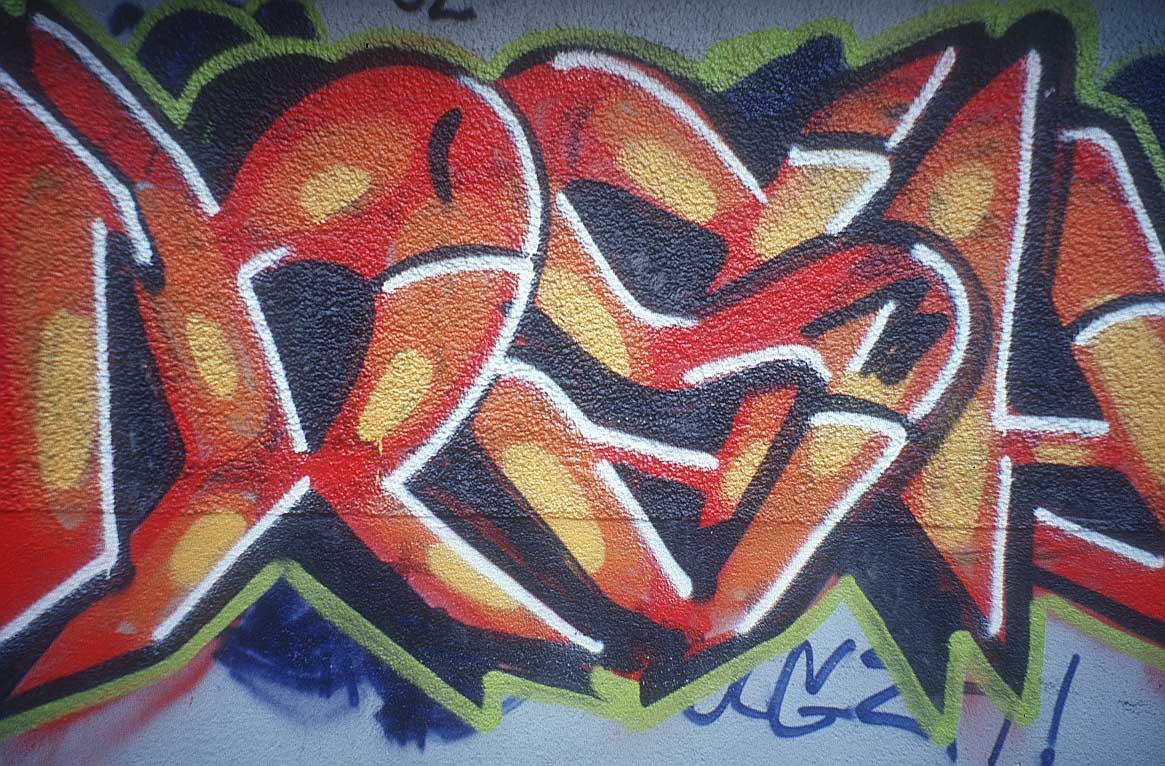 graffiti-red-5yz[1].jpg